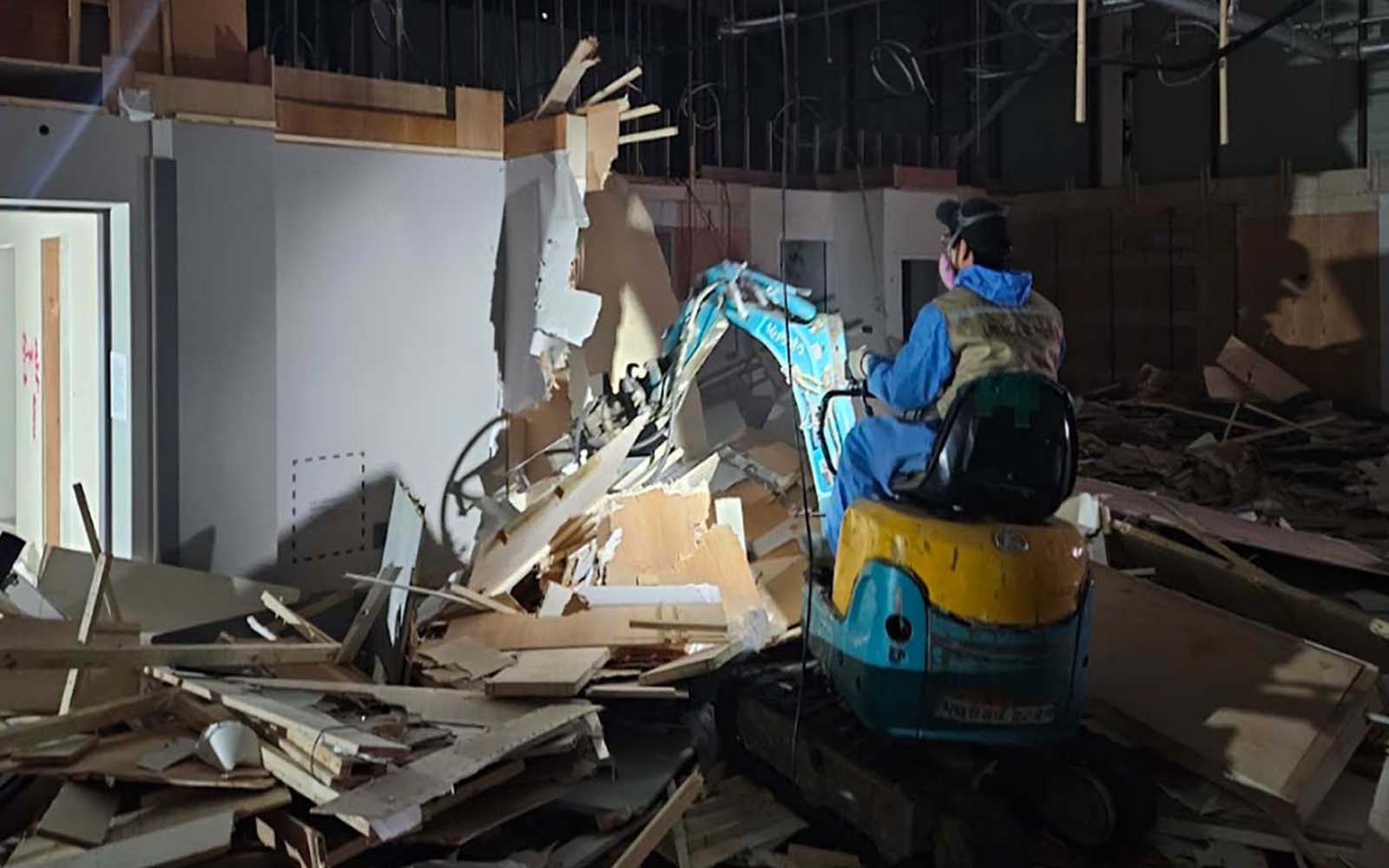 철거 장비 및 인프라 이미지